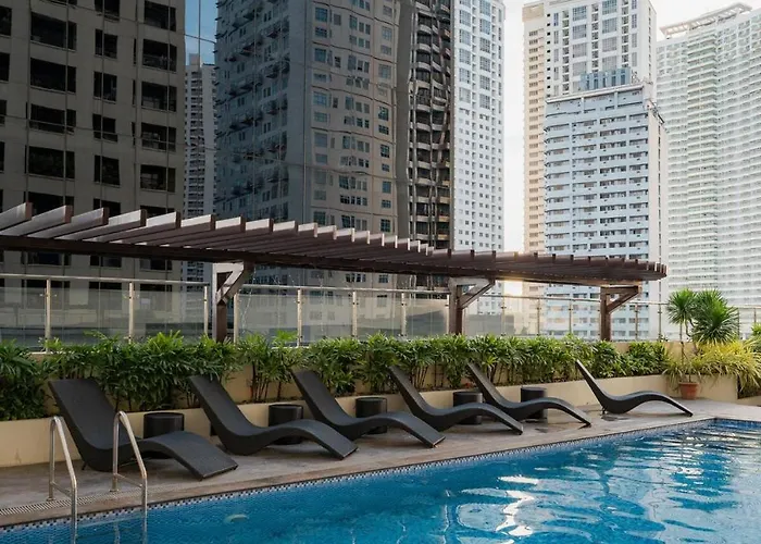 Apartment Penthouse In Greenbelt - Park View & Pool Manila